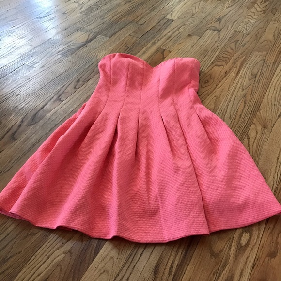 Guess Dresses Guess Strapless Dress Peach Size 8 Poshmark